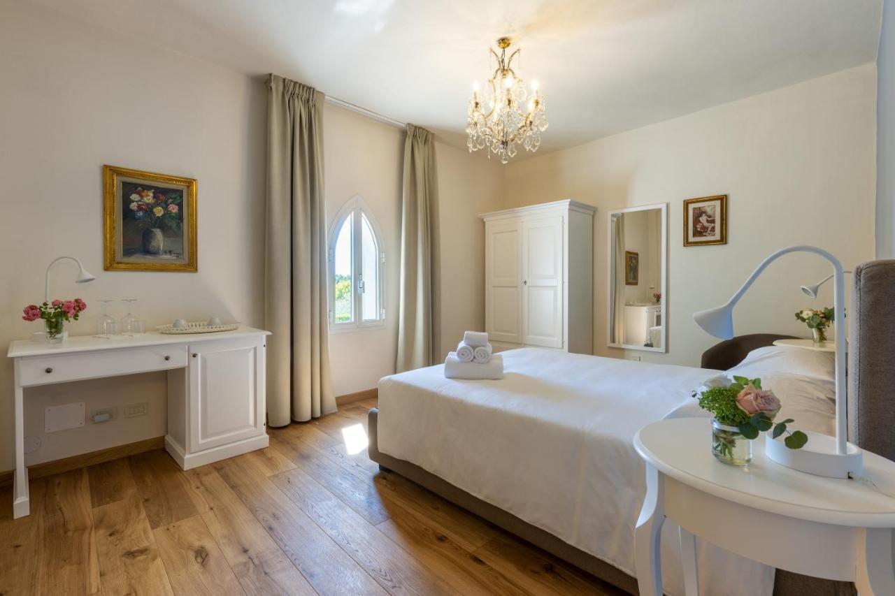 Ninfeo Dell' Arancera Bed & Breakfast กาลชี ภายนอก รูปภาพ